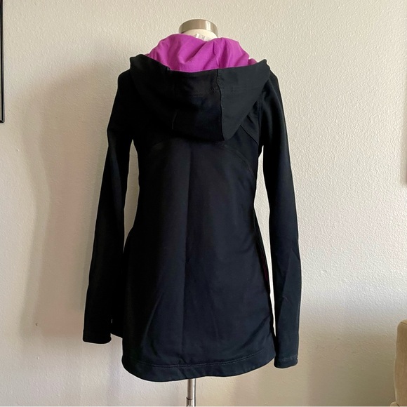 Lululemon Black Hooded Jacket 6 Yoga Ombré Purple Lining Pockets Awareness Coat - Picture 4 of 15